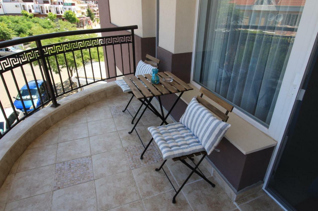 Marina Bay 22 Apartment Sveti Vlas Exterior foto